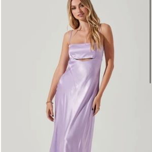 Astr the Label BELLEROSE SATIN CUTOUT MIDI DRESS in Lavender